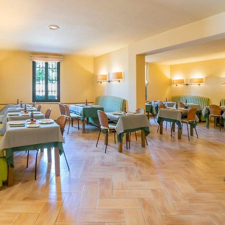 Apartaments Suites Sant Jordi مونترِيو ذيل كامب المظهر الخارجي الصورة