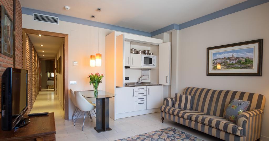 Apartaments Suites Sant Jordi مونترِيو ذيل كامب المظهر الخارجي الصورة