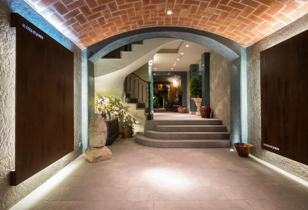 Apartaments Suites Sant Jordi مونترِيو ذيل كامب المظهر الخارجي الصورة