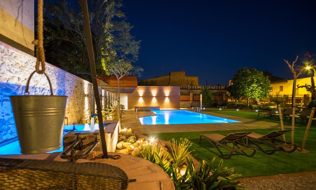 Apartaments Suites Sant Jordi مونترِيو ذيل كامب المظهر الخارجي الصورة